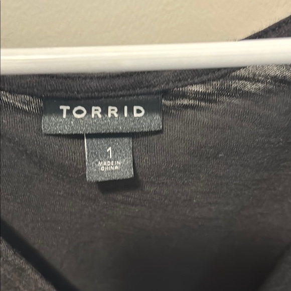 Torrid Size 1 Black Ruffled Short Sleeve Blouse - Picture 2 of 4